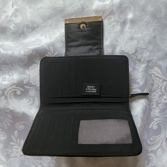 Tahari Womens Wallet Card Coin w/ Identity Protect RFID Black Alligator - Picture 2 of 4